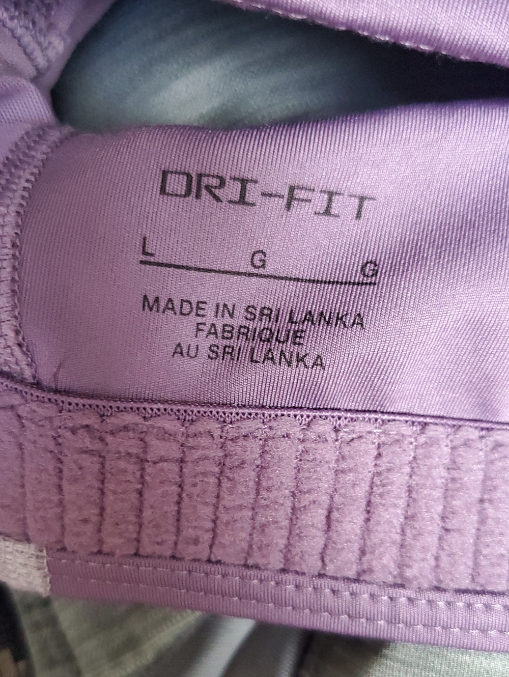 Nike Women’s Front-Zip Sports Bras - Picture 9 of 10